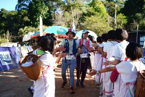 BIB: 2994, 2304
                            <button type="button" onclick="openModal(19044276)" class="btn btn-primary btn-sm float-right btn-popup" data-toggle="modal" data-target=".modal-high-quality">
                        <i class="fas fa-shopping-cart"></i> Add to Cart
                    </button>
                                            <button type="button" onclick="isThisMe(19044276, true)" class="btn btn-success btn-sm float-right btn-popup btn-isme hidden" data-toggle="tooltip" data-placement="bottom" title="นี่คือรูปของคุณใช่ไหม คลิกที่นี่เพื่อเอาเข้าอัลบั้ม">
                        <i class="fas fa-plus"></i> Add to album
                    </button>
                    <button type="button" onclick="isThisMe(19044276, false)" class="btn btn-warning btn-sm float-right btn-popup btn-isnotme hidden">
                        <i class="fas fa-ban"></i> Remove from album
                    </button>